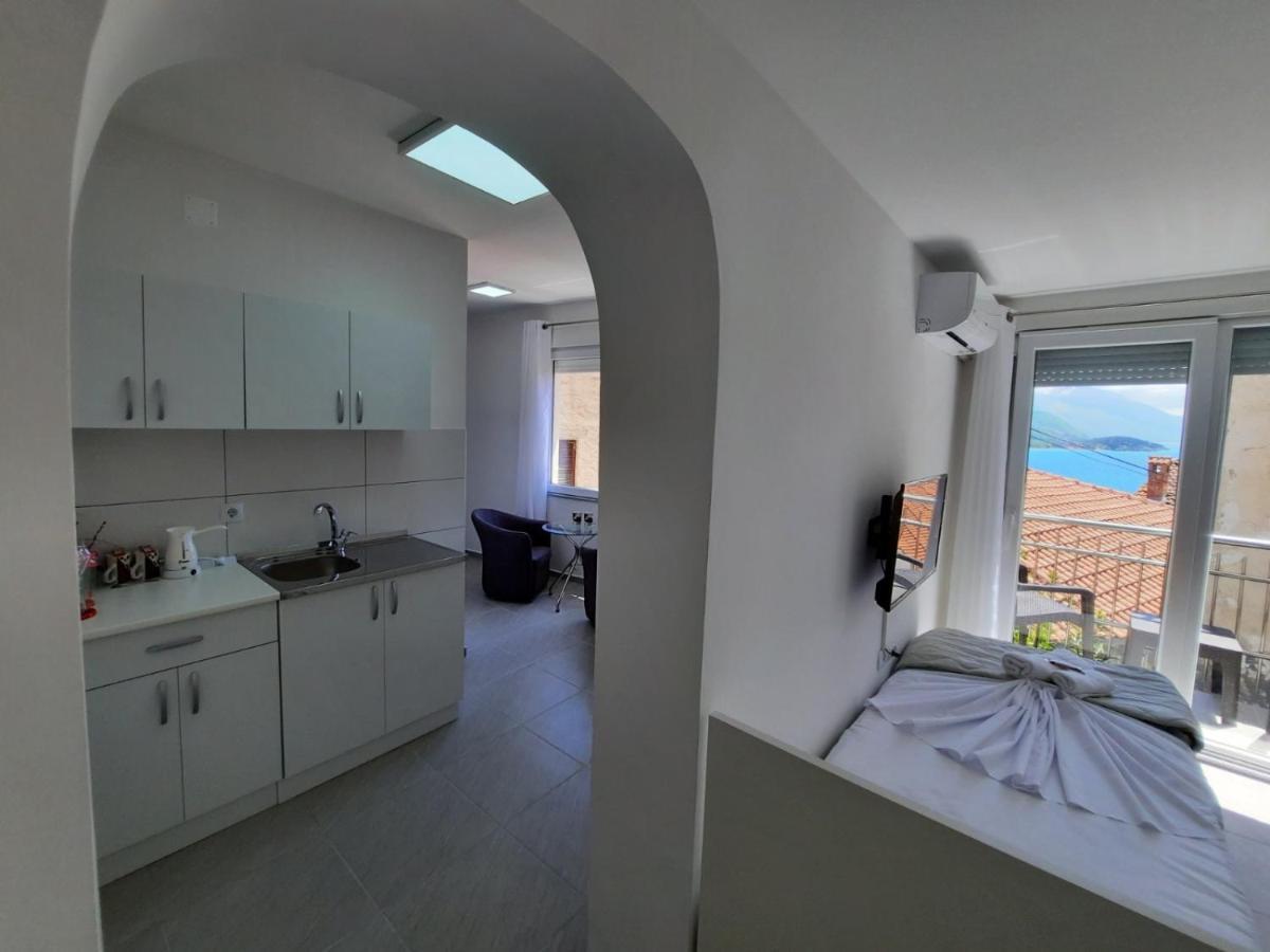 Redex Apartments Охрид Экстерьер фото